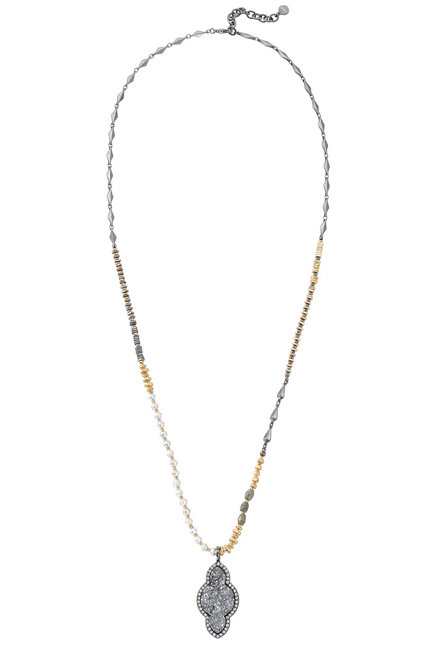 Jewelry Sale: Effortlessly Chic Finds